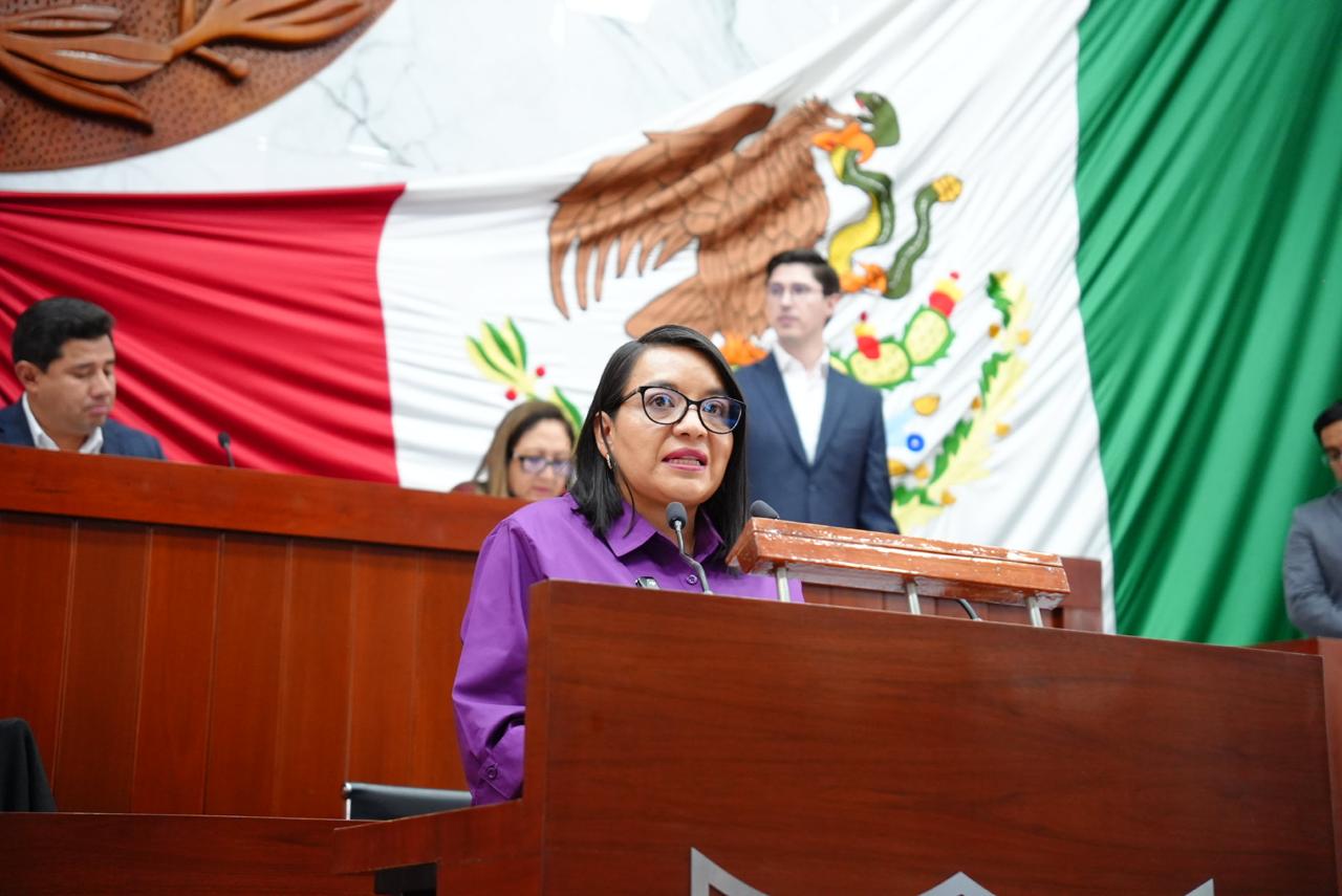 Propone Laura Yamili Flores tipificar la usurpación de atribuciones de servidores públicos en Tlaxcala